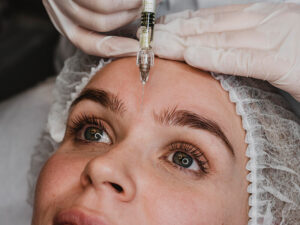 como é feita a harmonização facial